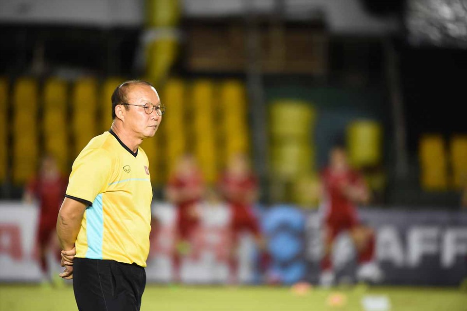 Ông Park Hang-seo bày tỏ sự không hài lòng trước nhưng tin đồn thất thiệt về hợp đồng của mình với VFF. Ảnh: AFF