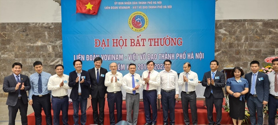 Đại hội bất thường LĐ Vovinam Hà Nội, ông Bạch Ngọc Chiến thay ông Lê Hải Bình. Ảnh HNT