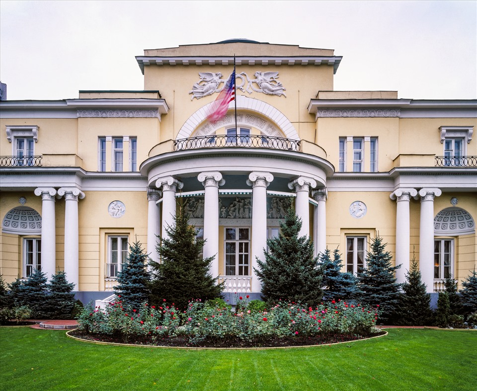 Dinh thự Đại sứ Mỹ ở Nga. Ảnh: BNG Mỹ