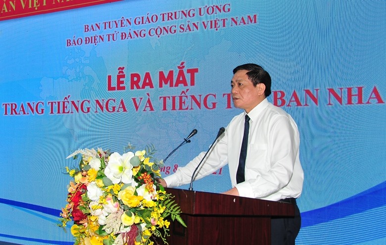 Ông Trần Doãn Tiến, Tổng Biên tập Báo điện tử Đảng Cộng sản Việt Nam phát biểu tại buổi lễ. Ảnh P.Cường