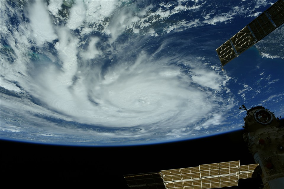 Mắt bão Ida từ trạm vũ trụ ISS. Ảnh: Phi hành gia Thomas Pesquet