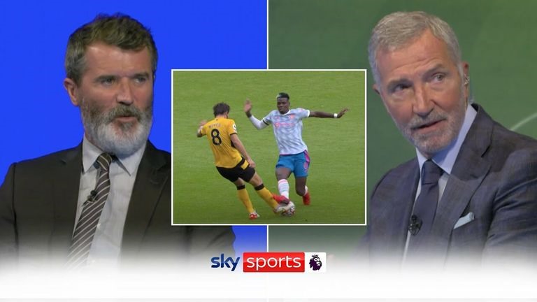 Trong khi Roy Keane không hài lòng với màn trình diễn của Quỷ đỏ, Graeme Souness không đồng tình với tình huống dẫn đến bàn thắng. Ảnh: Sky Sports