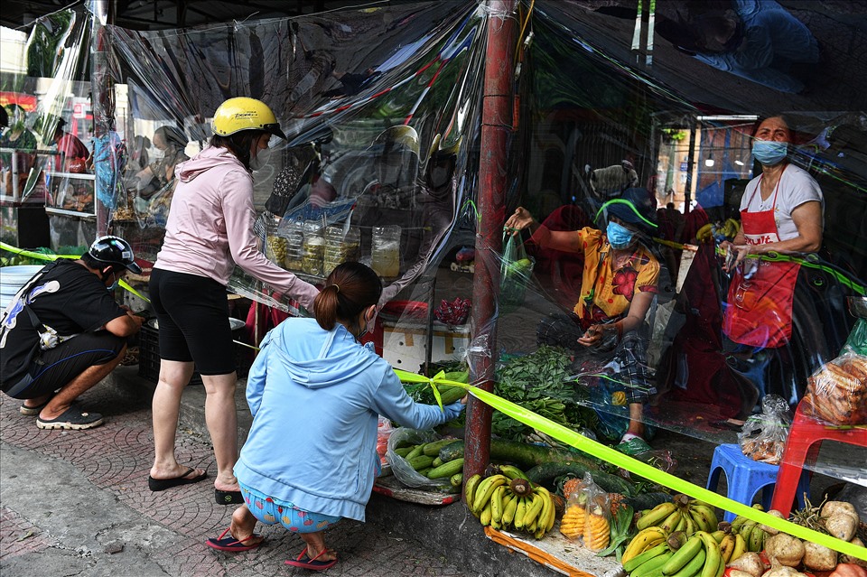 Đi chợ sớm Bách Khoa.