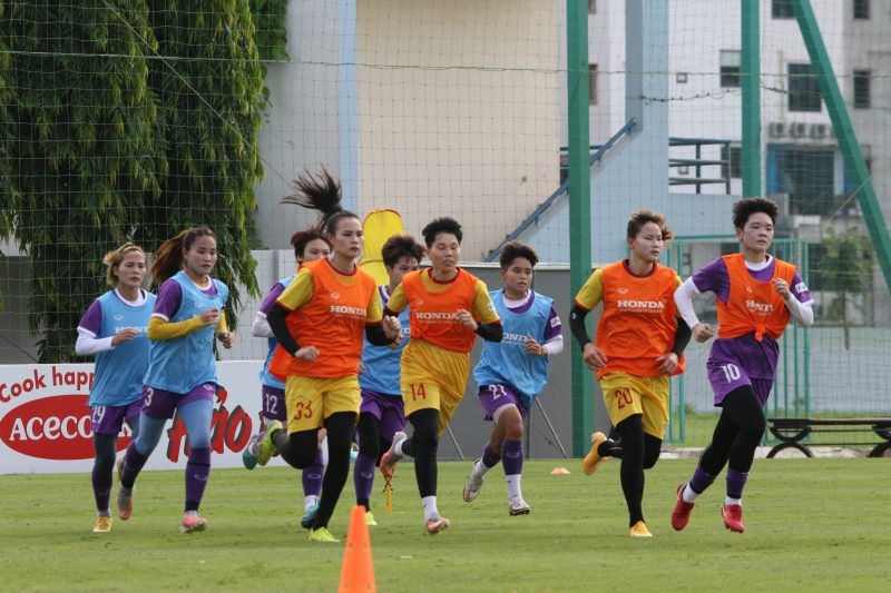 Đội tuyển nữ Việt Nam tập luyện tích cực hướng đến vòng loại Asian Cup nữ 2022. Ảnh: VFF