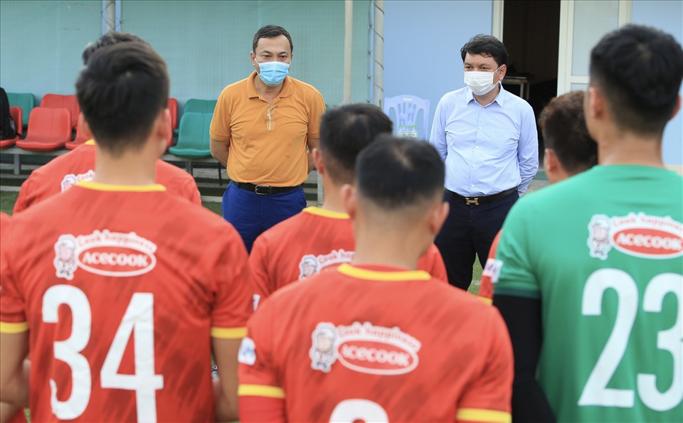 Phó Chủ tịch VFF Trần Quốc Tuấn muốn các cầu thủ đội tuyển Việt Nam bước vào vòng loại thứ 3 với tâm lý tự tin. Ảnh: VFF