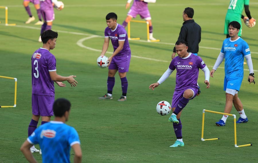 Đội tuyển Việt Nam đang tập luyện tích cực hướng đến trận mở màn gặp Saudi Arabia tại vòng loại thứ 3 World Cup 2022. Ảnh: VFF