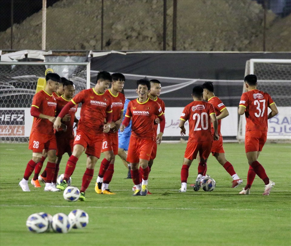 Tối 1.9 (giờ địa phương), đội tuyển Việt Nam sẽ có buổi tập làm quen với sân thi đấu King Saud University.