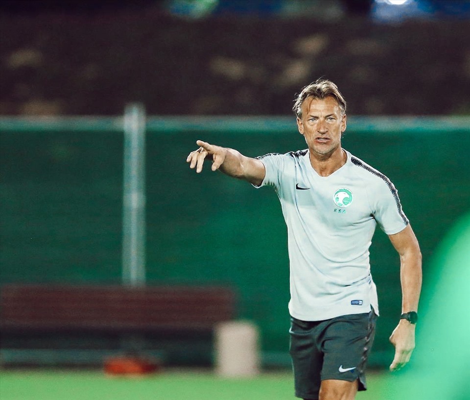 Huấn luyện viên Herve Renard là người xây dựng nên tảng giúp câu lạc bộ Nam Định lên ngôi Á quân V.League 2004. Ảnh: Twitter