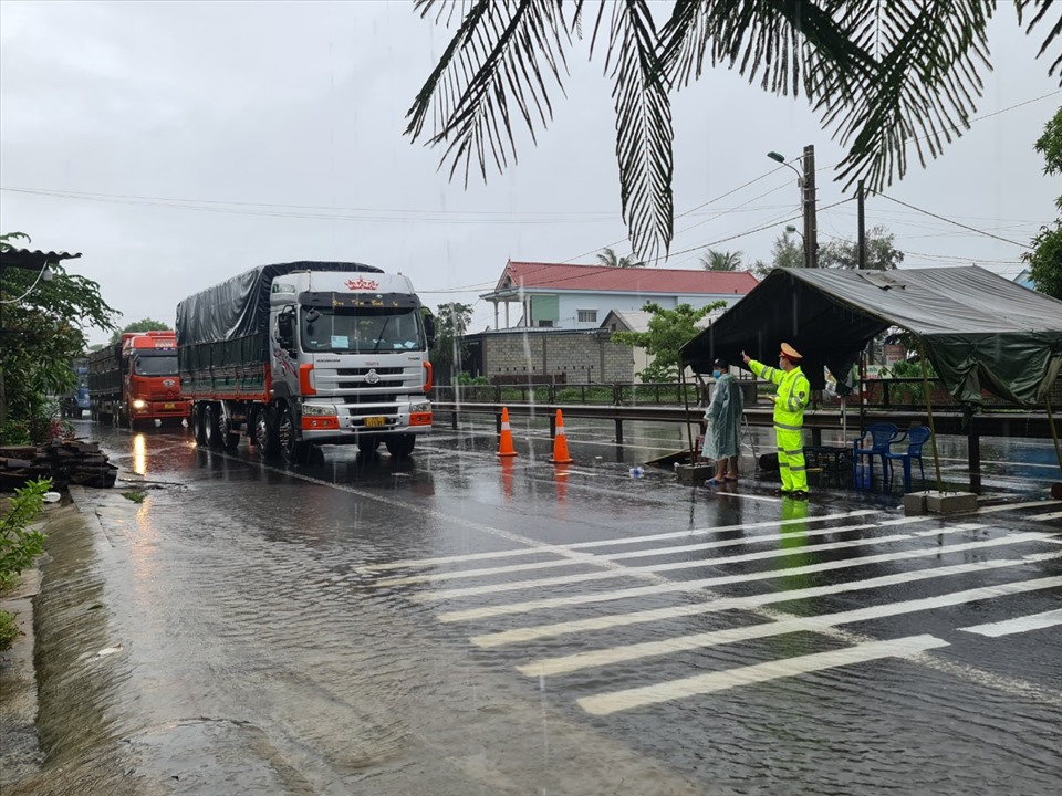 Theo ghi nhận, trên địa bàn tỉnh Thừa Thiên Huế từ đêm qua 10.9 đến thời điểm hiện tại có mưa trên diện rộng, một số địa phương ghi nhận có lượng mưa to và rất to.