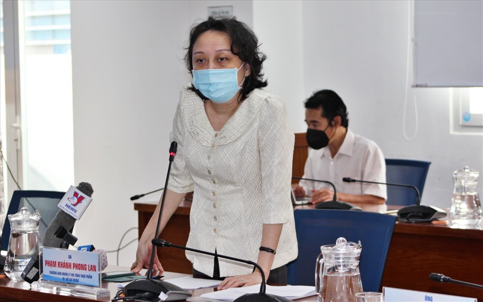 bà Phạm Khánh Phong Lan - Phó Chủ tịch Hội Dược học Việt Nam, Chủ tịch Hội Dược học TPHCM