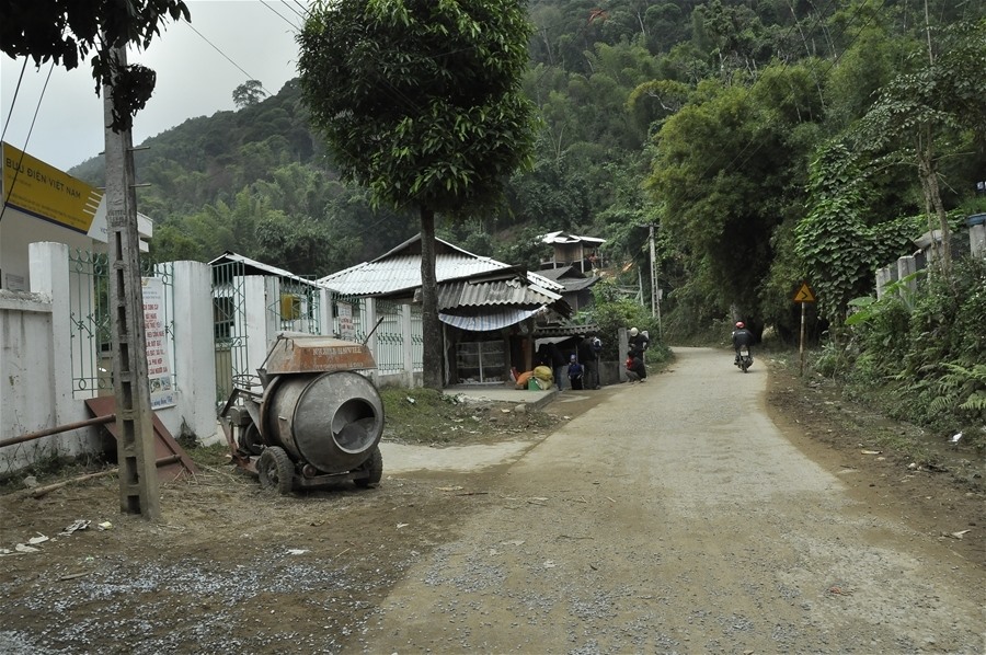 Những tuyến đường đến các thôn, bản trên địa bàn huyện Trạm Tấu đã được bê tông hóa thuận tiện cho việc đi lại, phát triển kinh tế.