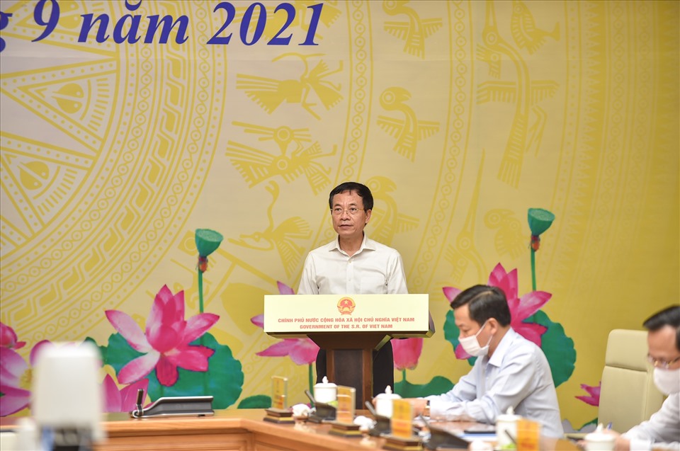 Bộ trưởng Bộ Thông tin và Truyền thông Nguyễn Mạnh Hùng phát biểu. Ảnh Hải Nguyễn