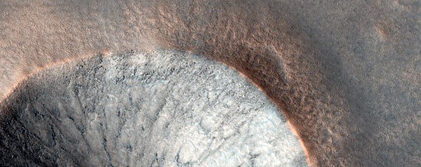 Tàu vũ trụ MRO đóng vai trò quan trọng trong việc lập bản đồ địa hình sao Hỏa, cũng như giúp lập kế hoạch cho các sứ mệnh thám hiểm sao Hỏa. Ảnh: NASA