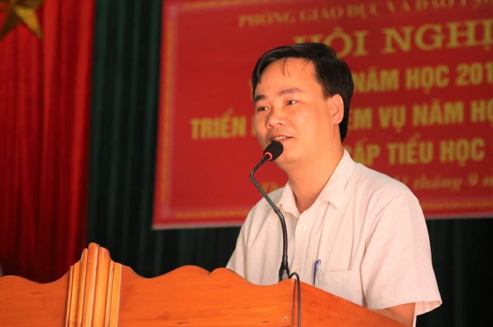 Nhà giáo Phan Duy Nghĩa, Phó trưởng phòng Giáo dục phổ thông - Sở Giáo dục và Đào tạo Hà Tĩnh. Ảnh: Lam Giang