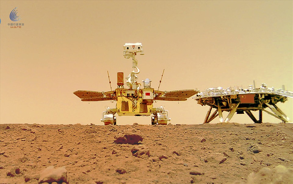 Tàu thám hiểm Chúc Dung của Trung Quốc trên sao Hỏa. Ảnh: