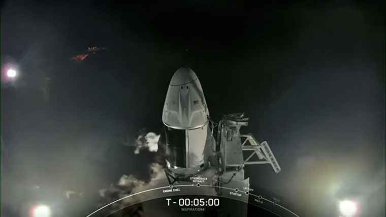 Một vài hình ảnh trong lần phóng vào quỹ đạo mới nhất của SpaceX. Ảnh: SpaceX