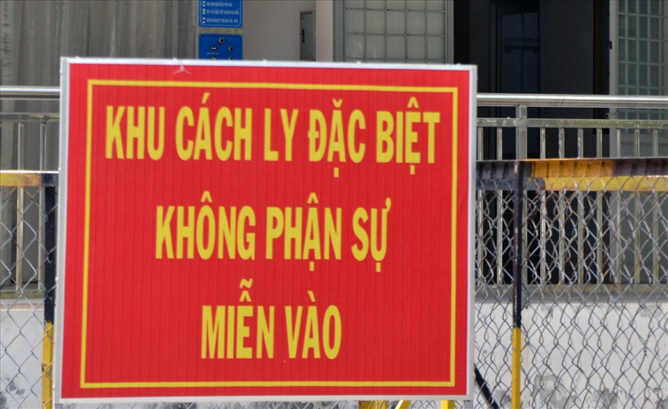 Trong lúc ổ dịch thứ nhất  tại thị trấn Phú Mỹ chưa lắng, huyện Phú Tân (An Giang) lại xuất hiện điểm dịch tại nhiều địa phương. Ảnh: LT