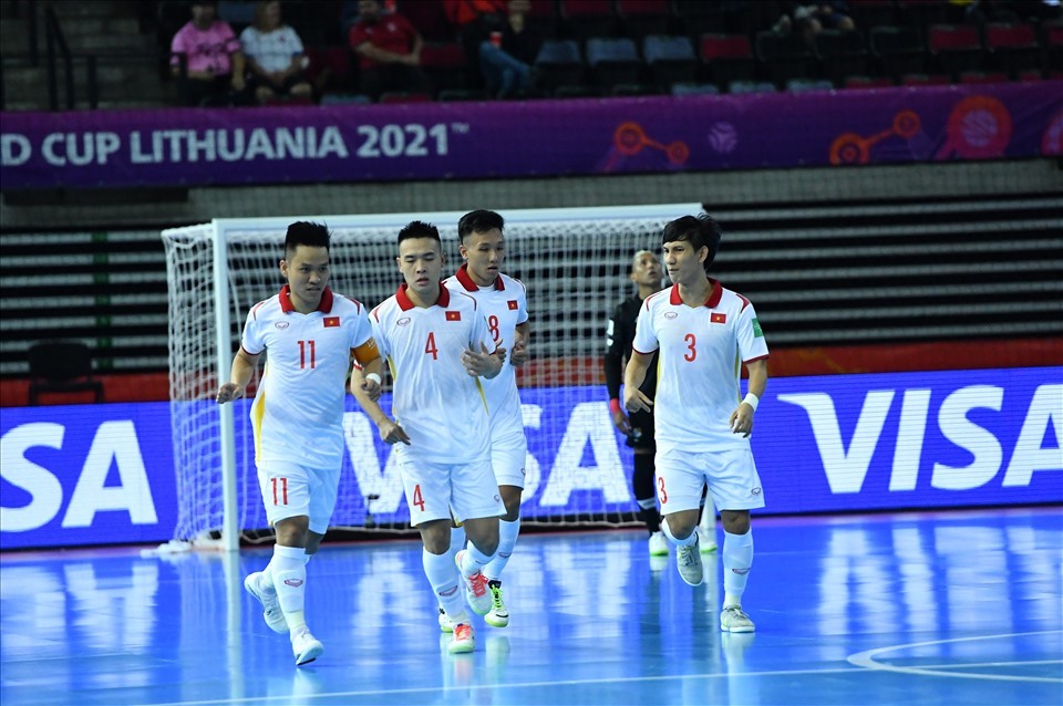 Tuyển futsal Việt Nam cần chú trọng nhiều hơn ở khâu phòng ngự trước trận đấu với Cộng hoà Czech. Ảnh: VFF