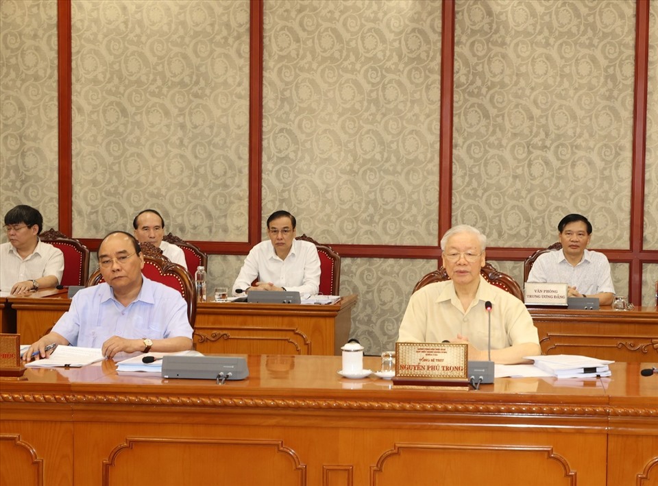 Tổng Bí thư Nguyễn Phú Trọng chủ trì cuộc họp. Ảnh Trí Dũng/TTXVN