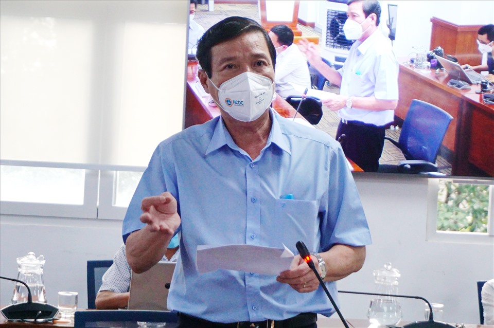 Ông Nguyễn Hữu Hưng - Phó giám đốc Sở Y tế TPHCM.   Ảnh: Minh Quân