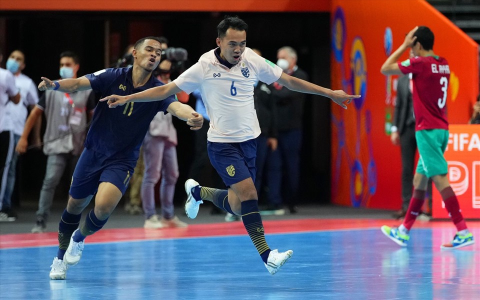 Tuyển futsal Thái Lan có nhiều cơ hội lọt vào vòng 1/8 FIFA Futsal World Cup 2021. Ảnh: Siam Sport