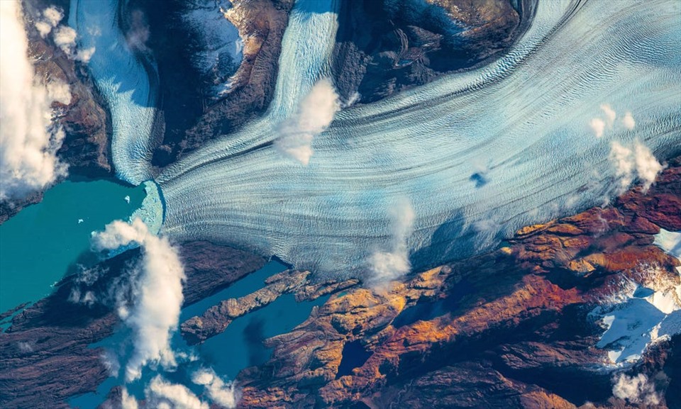 Sông băng Upsala đang tan ở Patagonia do phi hành gia Thomas Pesquet chụp. Ảnh: ESA/NASA