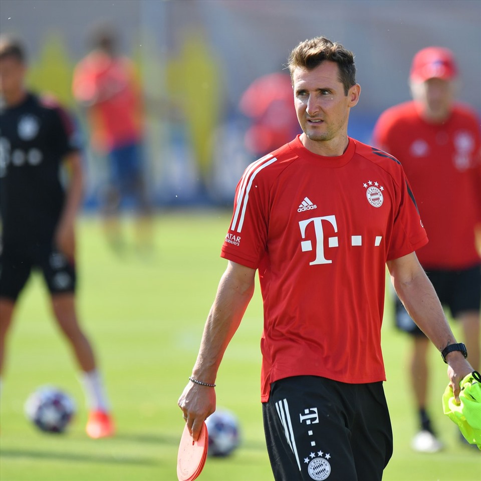 Miroslav Klose từng làm trợ lý huấn luyện viên tại Bayern Munich. Ảnh: BM