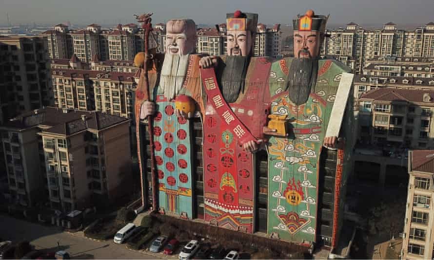 Khách sạn Tianzi ở tỉnh Hà Bắc với kiến trúc mô phỏng Phúc, Lộc, Thọ có tên trong danh sách đề cử những tòa nhà xấu xí nhất ở Trung Quốc. Ảnh: A