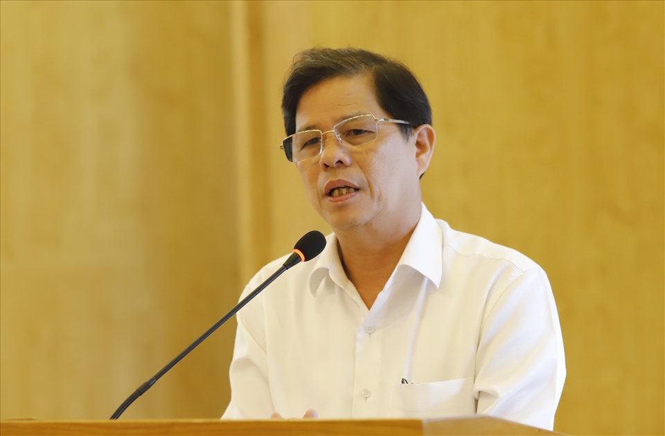 Chủ tịch Khánh Hòa Nguyễn Tấn Tuân cho biết việc đẩy nhanh tốc độ tiêm vaccine được địa phương đặt ra các mốc thời gian cụ thể, có lộ trình. Ảnh: HL