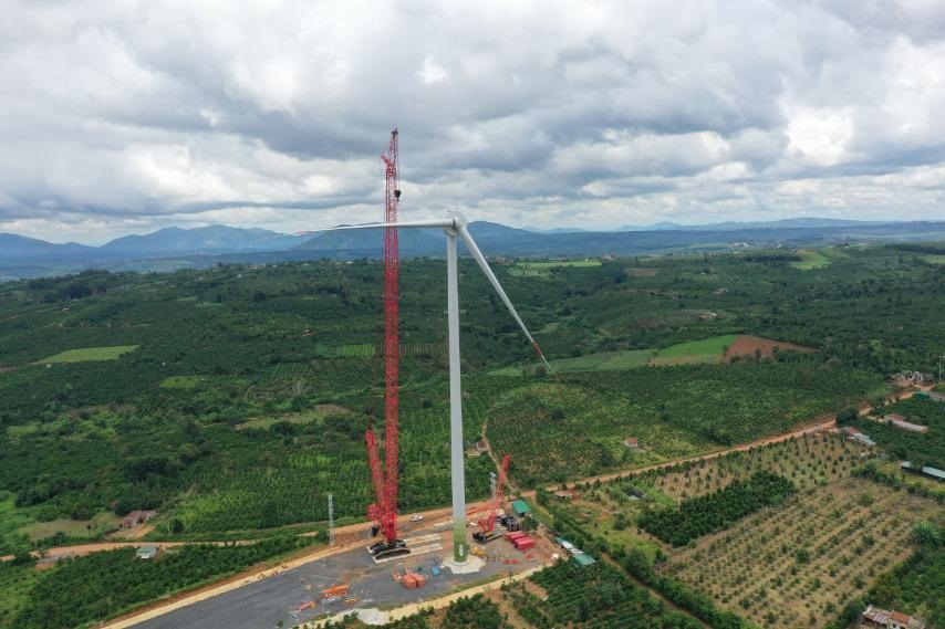 Một dự án điện gió quy mô lớn tại Đắk Lắk. Ảnh: T.X