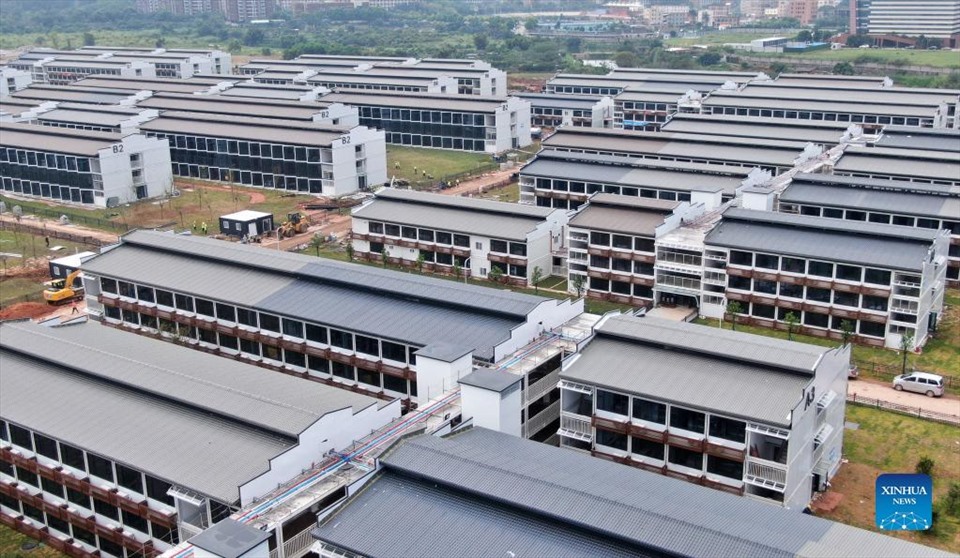 Trung tâm cách ly y tế quốc tế ở Quảng Châu được xây dựng xong trong vòng chưa đầy 3 tháng ở ngoại ô thành phố. Ảnh: Tân Hoa Xã