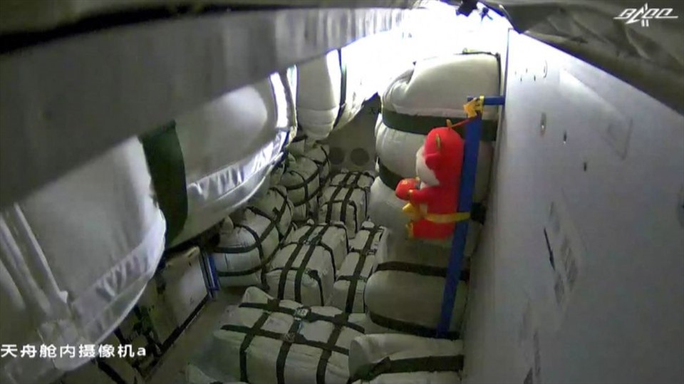 Người canh giữ tạm thời của Trạm vũ trụ Thiên Cung. Ảnh: CCTV