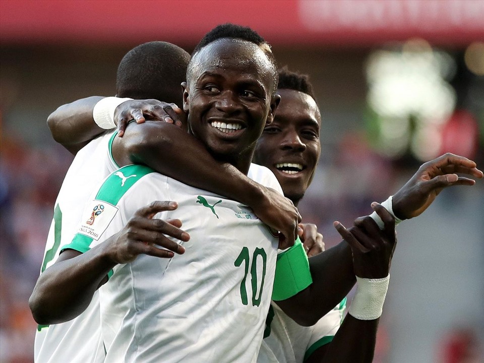 Mane giúp Senegal duy trì mạch bất bại