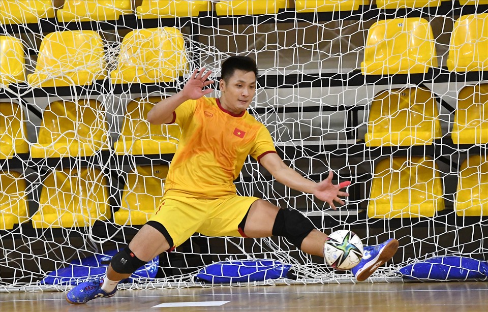 Thủ môn Hồ Văn Ý được kỳ vọng sẽ toả sáng cùng tuyển Việt Nam tại vòng chung kết futsal World Cup 2021. Ảnh: VFF