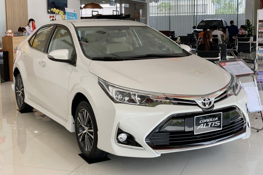 Toyota Việt Nam còn dành tặng 40 triệu đồng cho mẫu sedan hạng C này. Ảnh: Toyota Việt Nam