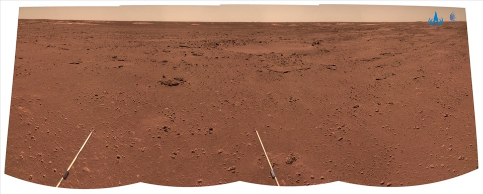 Hình ảnh bề mặt sao Hỏa trong loạt ảnh mới nhất do tàu của Trung Quốc gửi về. Ảnh: CNSA