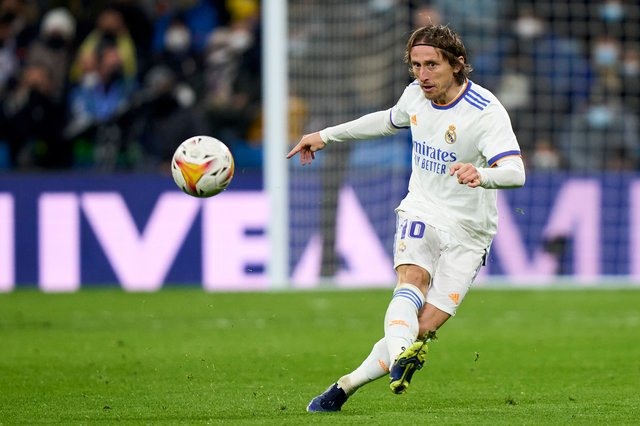 Luka Modric sẽ không có tên trện thị trường chuyển nhượng bởi anh đã đồng ý gia hạn với Real Madrid. Ảnh: La Liga
