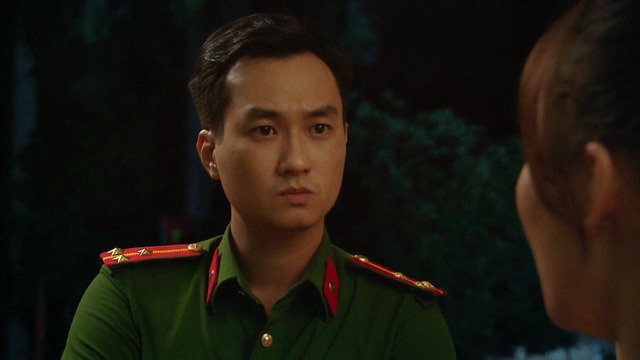 Diễn viên Anh Tuấn trong phim “Phố trong làng“. Ảnh: CMH