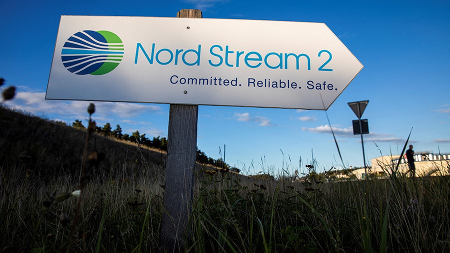 Biển báo giao thông chỉ dẫn lối vào cơ sở đường dẫn khí đốt Nord Stream 2 ở Lubmin, Đức. Ảnh: AFP