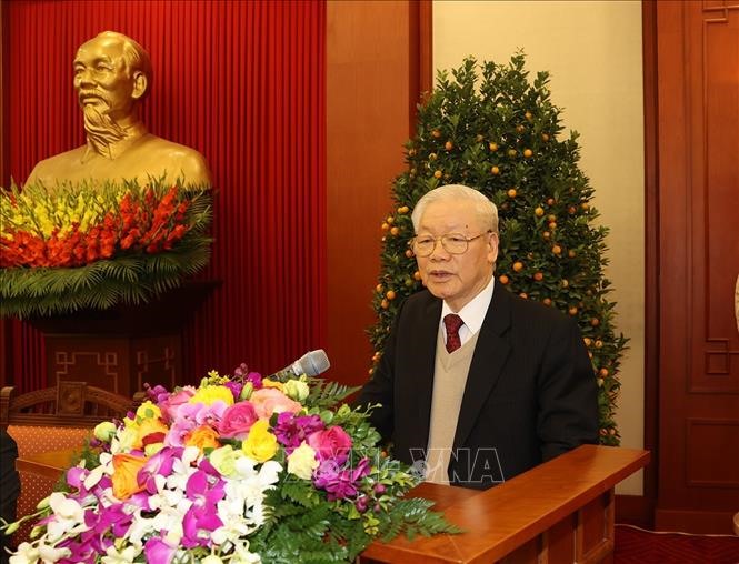 Tổng Bí thư Nguyễn Phú Trọng nói chuyện với đại biểu. Ảnh: Trí Dũng/TTXVN