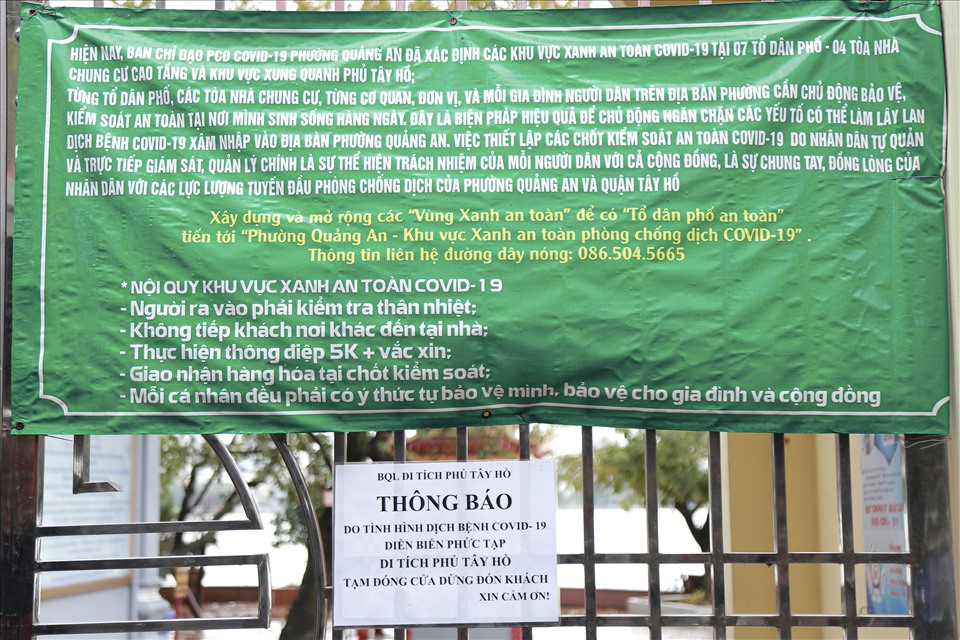 Các cơ sở di tích, đền phủ Hà Nội được yêu cầu đóng cửa dừng đón khách trong thời gian dịch bệnh, nhất là thời điểm cuối năm khi nhu cầu lễ bái tăng cao