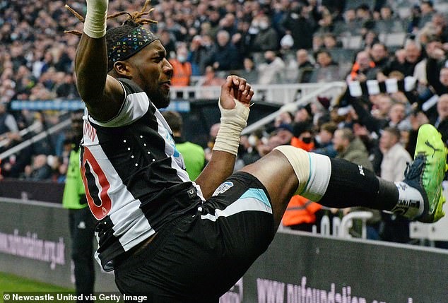 Saint-Maximin vẫn là ngôi sao sáng nhất đội. Ảnh: Newcastle United