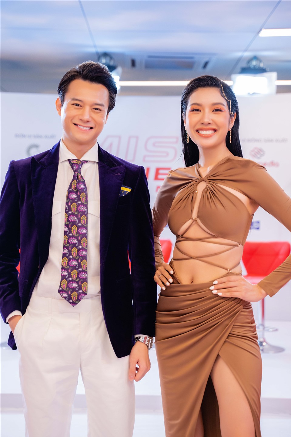 Ở buổi sơ tuyển trực tuyến “Miss Fitness Vietnam 2022” diễn ra vào ngày 11.1, Nguyễn Anh Dũng cũng nhận được nhiều được sự khen ngợi của cư dân mạng về ngoại hình, sự vui tính và kết nối khéo léo với các Mentor khi BTC hé lộ hàng loạt hình ảnh, clip hậu trường.