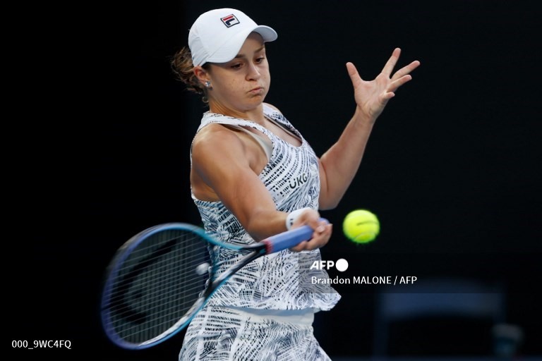 Ashleigh Barty chứng tỏ sức mạnh của hạt sống số 1 nội dung đơn nữ tại Australian Open 2022. Ảnh: AFP