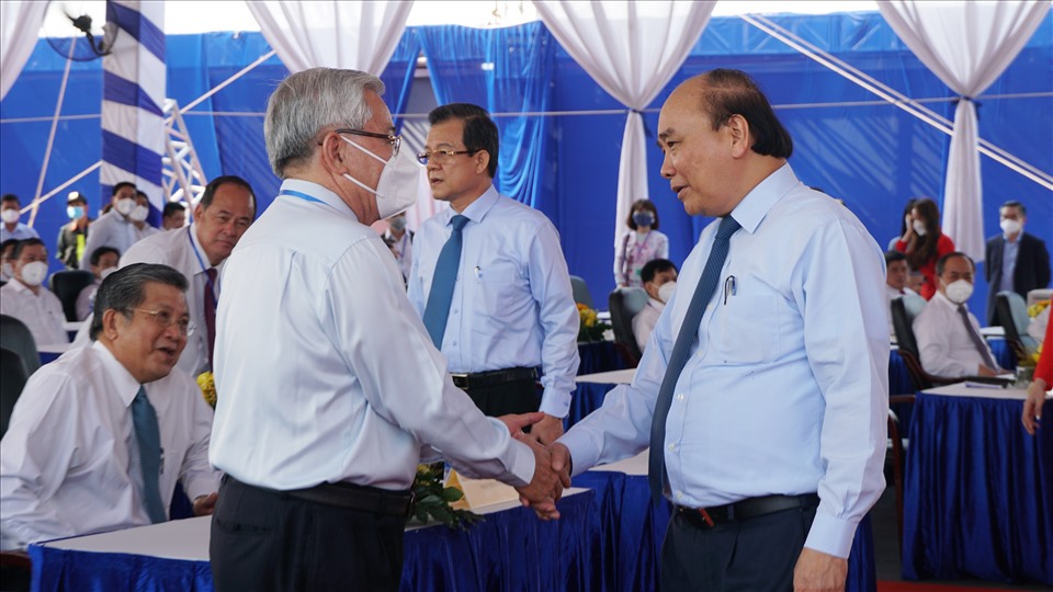 Chủ tịch nước Nguyễn Xuân Phúc tham dự buổi lễ khởi công. Ảnh: Tạ Quang.