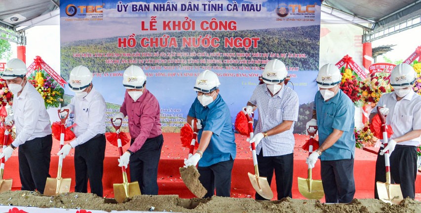 Khởi công xây dựng hồ chứa nước ngọt tại U Minh Hạ lớn nhất miền Tây. Ảnh: Trung Đỉnh