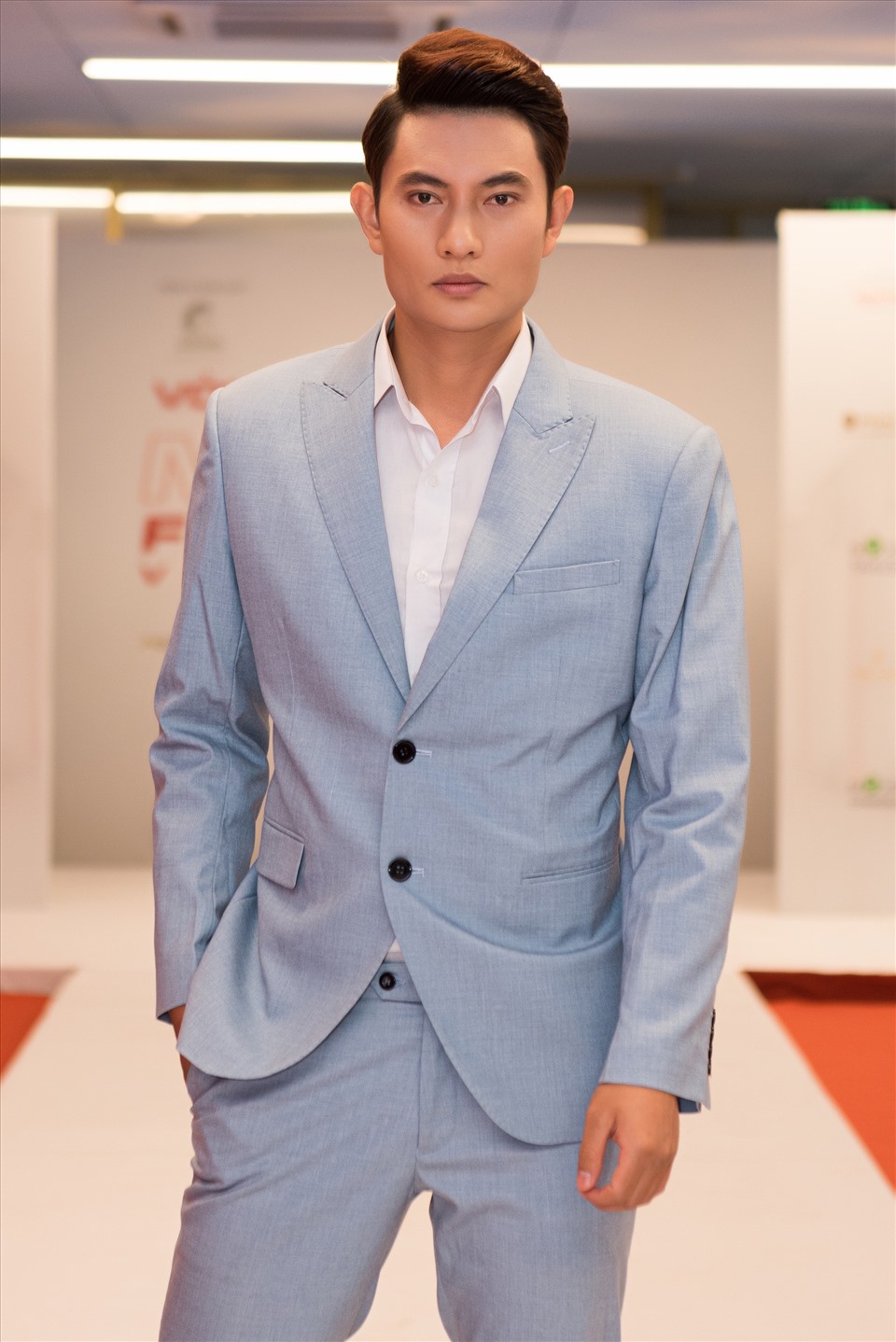 Mister Vietnam 2019 – Phạm Minh Quyền ngồi “ghế nóng” cuộc thi “Miss Fitness Vietnam 2022“. Ảnh: NVCC