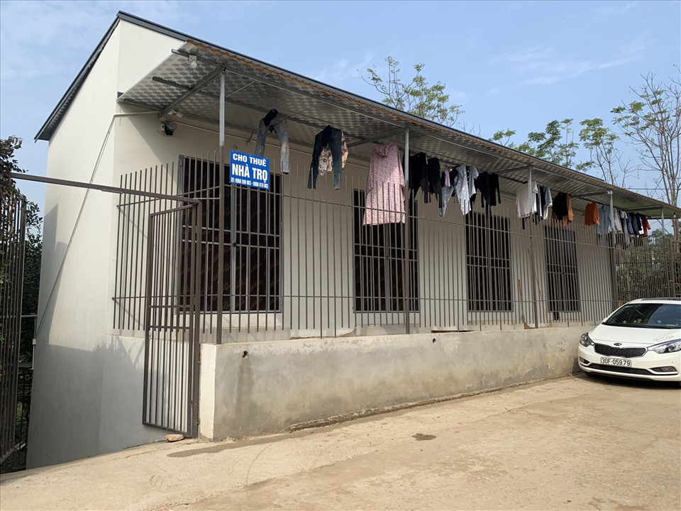 Khu nhà trọ bé A. sống cùng với mẹ và tình nhân của mẹ ở xã Cần Kiệm, huyện Thạch Thất, Hà Nội.