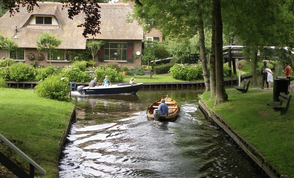 Làng Giethoorn tại Hà Lan. Ảnh: Wiki