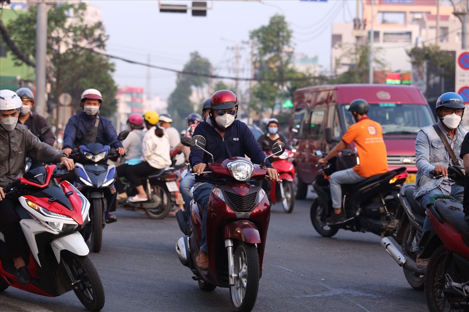 Xe cộ trên đường phố TPHCM được dự báo sẽ đông hơn từ 23 tháng Chạp .